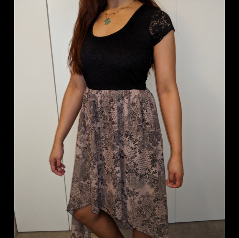 High-low scoop neck dress